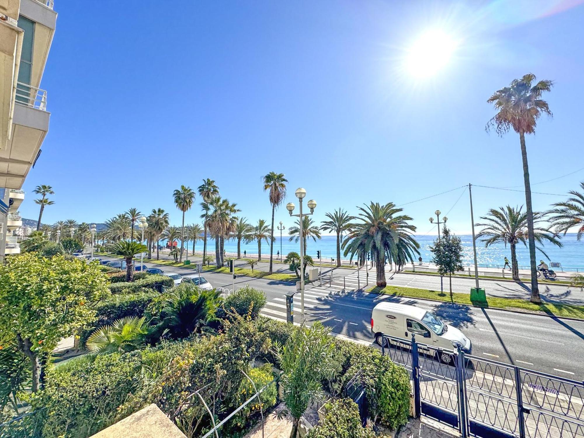 Promenade Holiday - Suffren Beach Nice Exterior photo